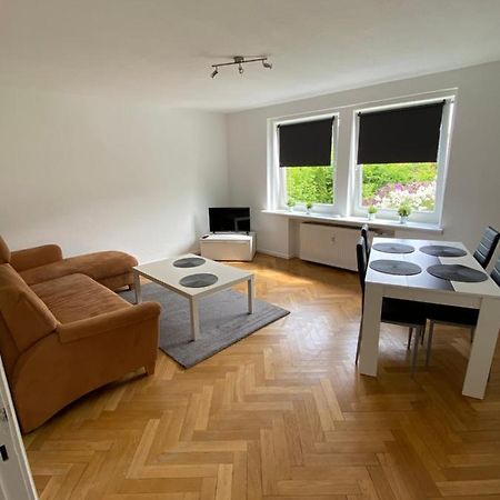 3 Zimmer Wohnung Fuer 4 Personen Lubeck Bagian luar foto