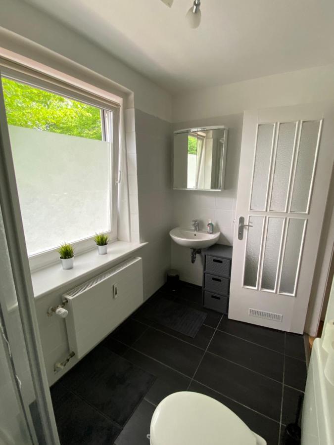 3 Zimmer Wohnung Fuer 4 Personen Lubeck Bagian luar foto