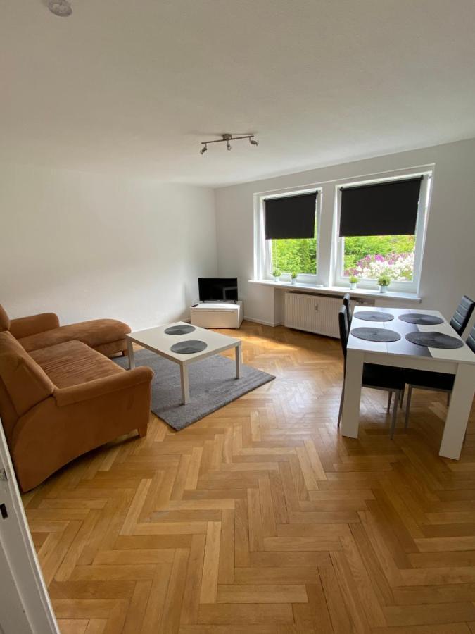 3 Zimmer Wohnung Fuer 4 Personen Lubeck Bagian luar foto